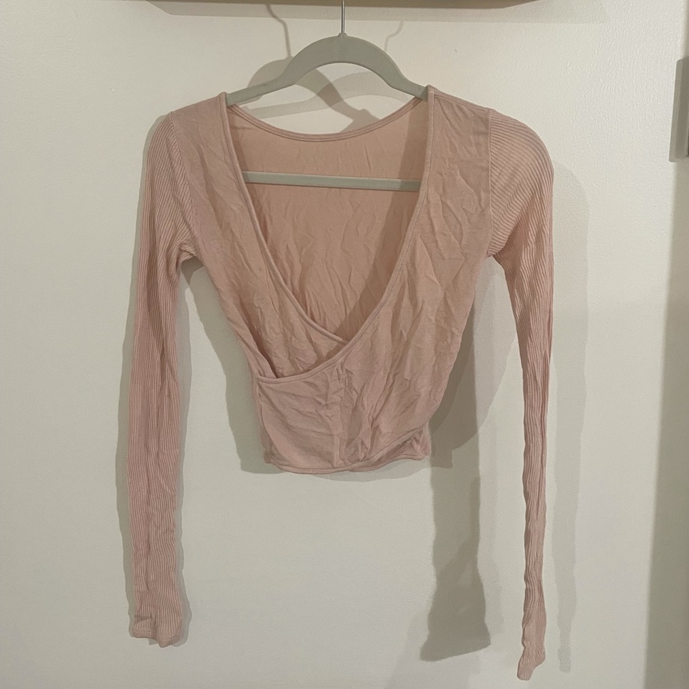 Alo Amelia Luxe Crop pink small